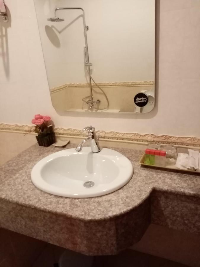 Soubandith Hotel Pakxe Eksteriør billede