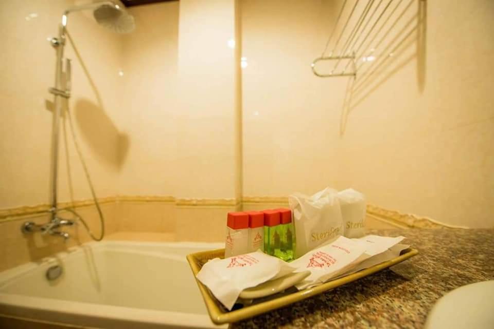 Soubandith Hotel Pakxe Eksteriør billede